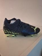 Puma voetbalschoenen met noppen maat 36, Ophalen of Verzenden, Nieuw, Schoenen