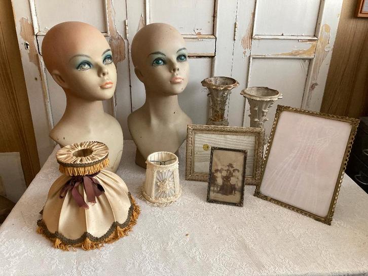 Brocante bustes - gietijzeren vaasjes - lampenkapjes (klem), Antiek en Kunst, Curiosa en Brocante, Ophalen of Verzenden