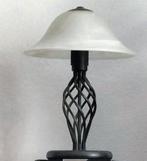 Deze lamp gezocht, Huis en Inrichting, Lampen | Tafellampen, Ophalen, Zo goed als nieuw, Glas, Minder dan 50 cm