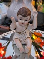 Piano Baby, Vintage Porseleinen Beeldje Kindje, Ophalen of Verzenden