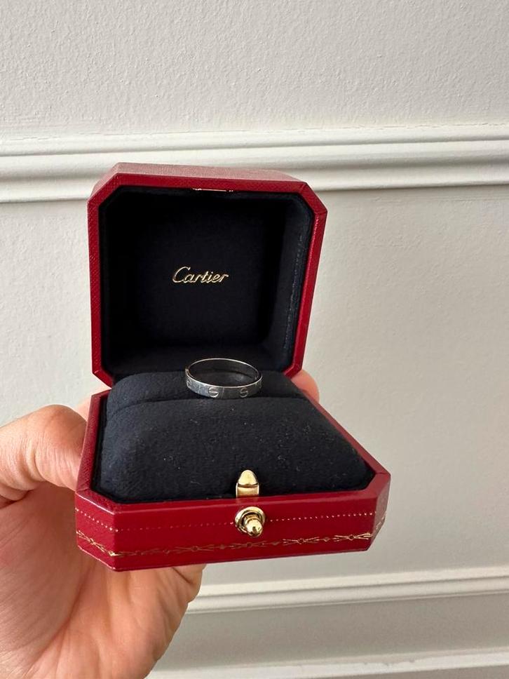 Cartier Love Ring 18k Witgoud -met bon & certificaat, Sieraden, Tassen en Uiterlijk, Ringen, Zo goed als nieuw, Dame of Heer, 20 of groter