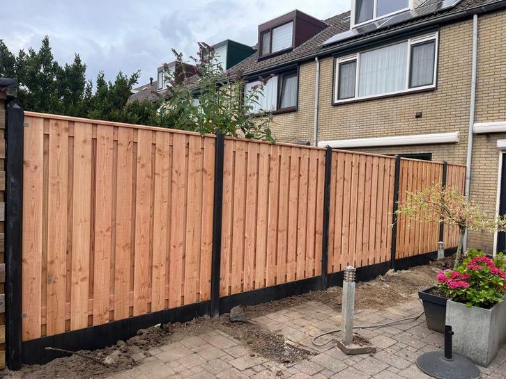 Hout beton schutting 21 planks Douglas A-kwaliteit+plaatsen, Tuin en Terras, Schuttingen, Nieuw, Hout, 1 tot 2 meter, Minder dan 3 meter