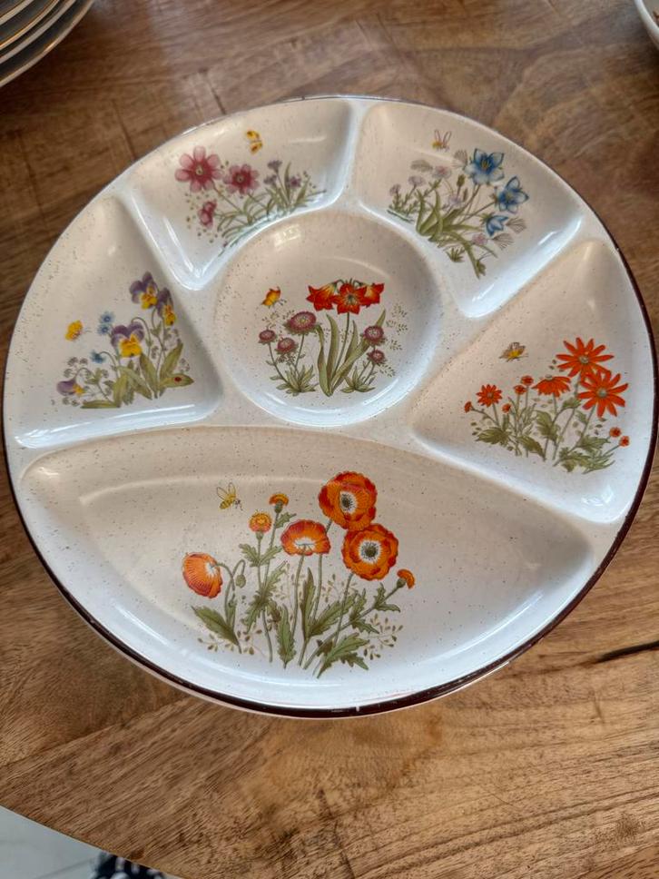 Vintage Wildflower Fondueborden, jaren '70, Huis en Inrichting, Keuken | Servies, Gebruikt, Bord(en), Overige stijlen, Aardewerk