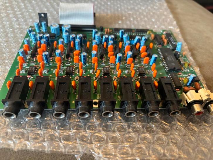 Akai IB-208P Output Board - 8 Outputs, Muziek en Instrumenten, Instrumenten | Onderdelen, Gebruikt, Keyboard of Synthesizer, Ophalen