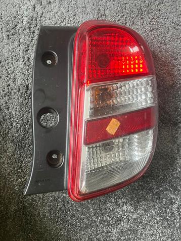 Nissan micra k13 achterlicht rechts beschikbaar voor biedingen