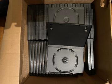 44 stuks Blanco DVD / CD box zwart beschikbaar voor biedingen