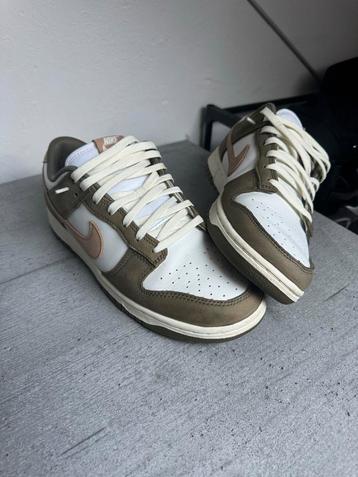 Nike Dunk Low beschikbaar voor biedingen