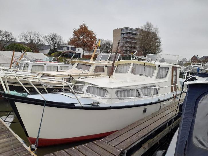 Motorboot Cupido cruiser 940, Watersport en Boten, Motorboten en Motorjachten, Gebruikt, Staal, 9 tot 12 meter, Diesel, Binnenboordmotor