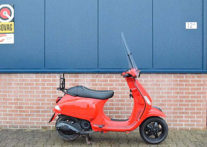 Vespa S 4T, Fietsen en Brommers, Scooters | Vespa, Gebruikt, Vespa S, Maximaal 45 km/u, Benzine, Ophalen