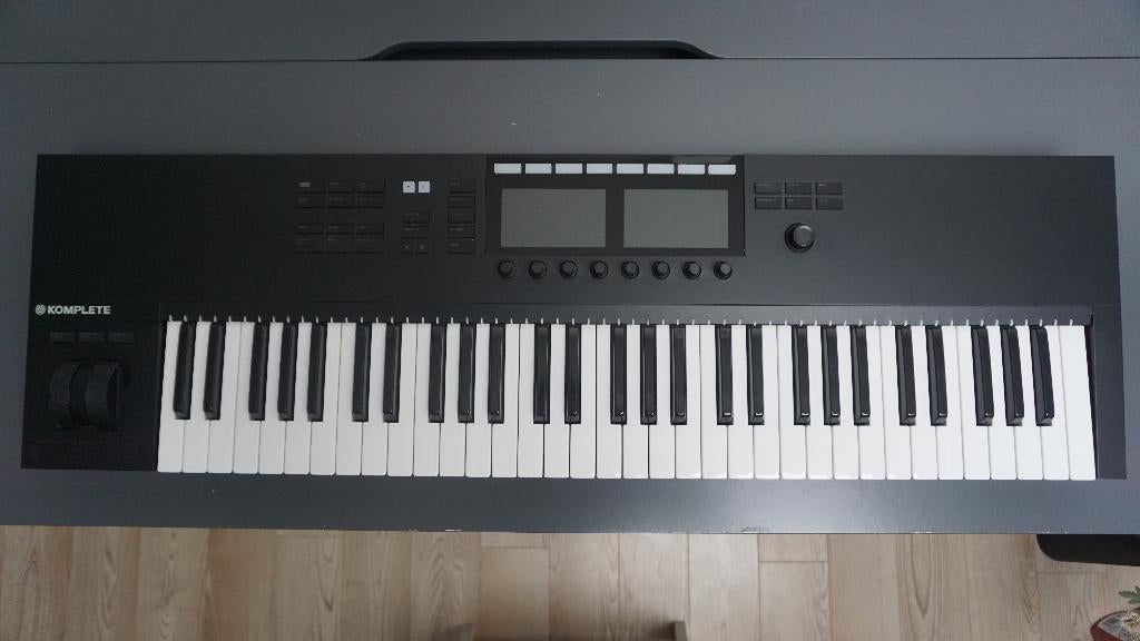 Native Instruments - Komplete Kontrol S61 MK2, 61 toetsen, Zo goed als nieuw, Midi-aansluiting, Ophalen