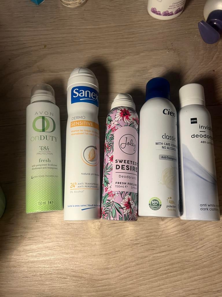 Vijf deodorants, Sieraden, Tassen en Uiterlijk, Uiterlijk | Lichaamsverzorging, Verzenden, Nieuw, Deodorant of Bodyspray
