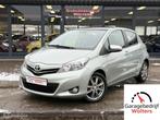 Toyota Yaris 1.3 VVT-i Dynamic NIEUWSTAAT NAVI CAMERA PANO, Auto's, Voorwielaandrijving, Stof, Gebruikt, Zwart