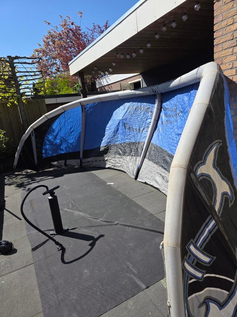 Kitesurf Set – Cabrinha Switchblade + O'Neill Wetsuit & Trap, Watersport en Boten, Kitesurfen, Twintip, Ophalen of Verzenden, Gebruikt
