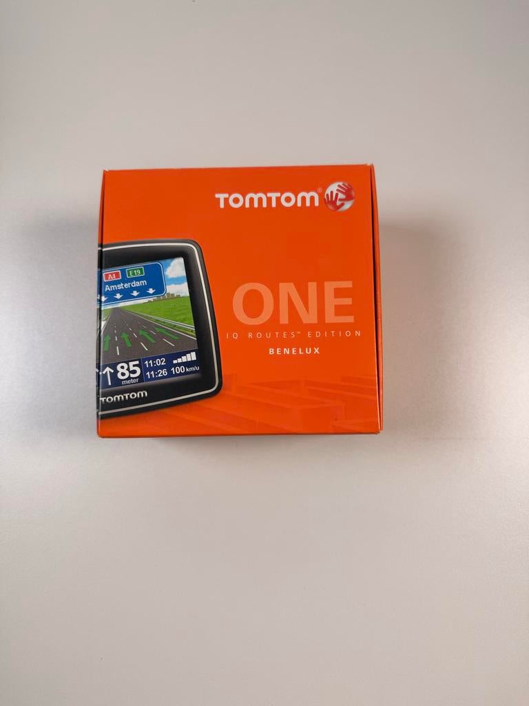 TomTom ONE IQ Routes Edition Benelux Navigatiesysteem, Ophalen of Verzenden, Zo goed als nieuw