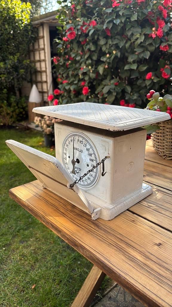 Antieke personen weegschaal, Witgoed en Apparatuur, Weegschalen, Gebruikt, Analoog, Personenweegschaal, 500 gram of grover, 100 kg of meer