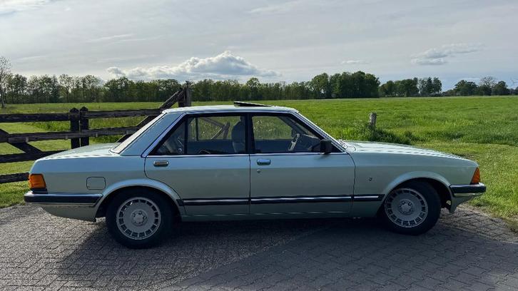 Ford Granada 2.3 GL/GHIA AUT 1982 Groen, Auto's, Oldtimers, Particulier, Boordcomputer, Centrale vergrendeling, Lichtmetalen velgen