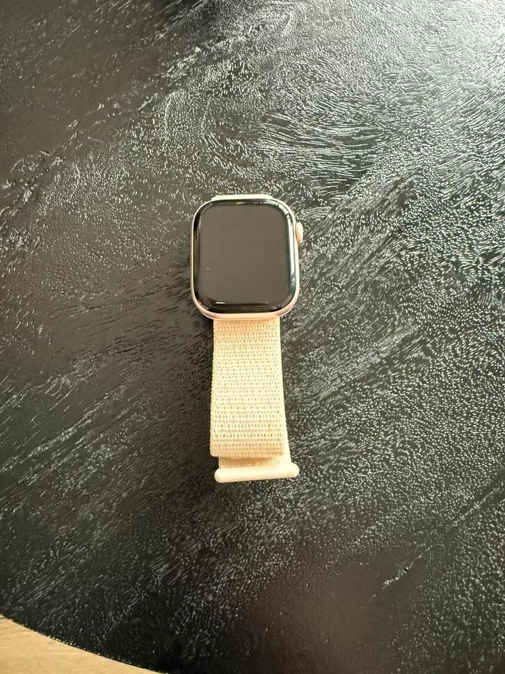 Apple watch series 10, Sieraden, Tassen en Uiterlijk, Smartwatches, Gebruikt, iOS, Roze, Calorieverbanding, Conditie, GPS, Hartslag