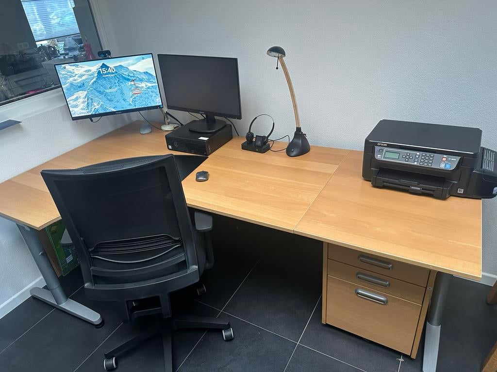 IKEA bureau zonder ladeblok, Ophalen, Gebruikt