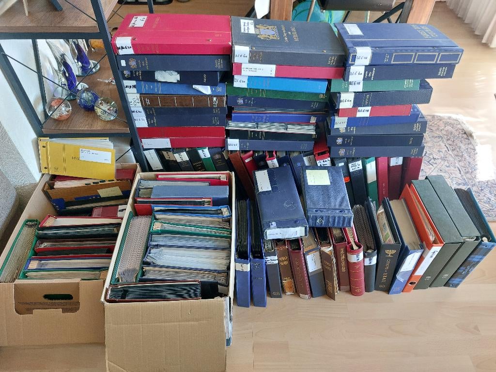 NEDERLAND - Enorme partij FDC's/albums LEES!, Ophalen, Nederland