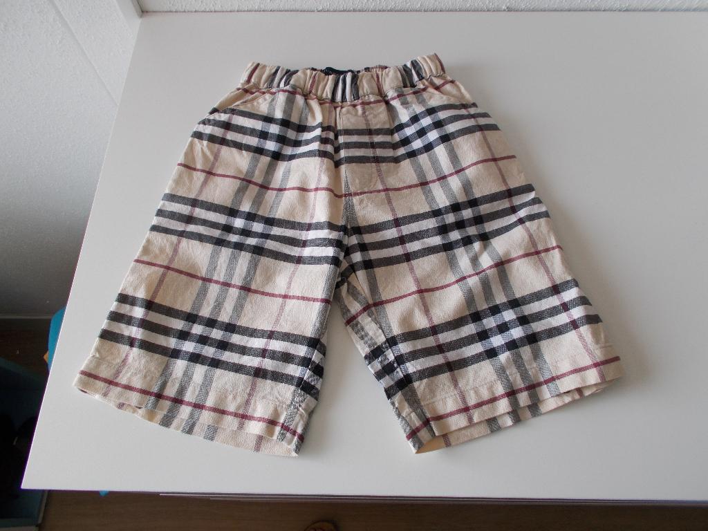 Burberry broekje maat 86, Broekje, Meisje, Ophalen of Verzenden, Zo goed als nieuw