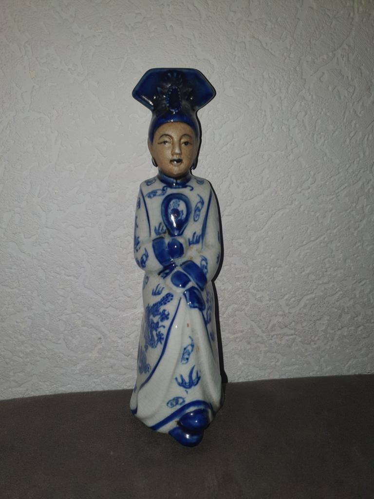 Chinees beeldje in blauw-wit porselein, Verzamelen, Beelden en Beeldjes, Ophalen of Verzenden