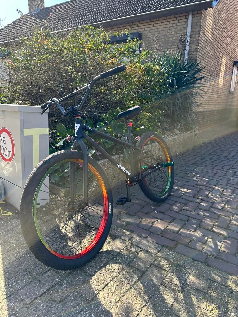 Mafia medusa 26’’ wheelie bike fiets, Fietsen en Brommers, Fietsen | Crossfietsen en BMX, Ophalen of Verzenden, Zo goed als nieuw