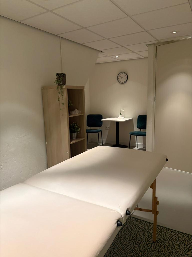 ( Massage Salon ) Ontspanning, Zweedse , Deep Tissue massage, Diensten en Vakmensen, Ontspanningsmassage