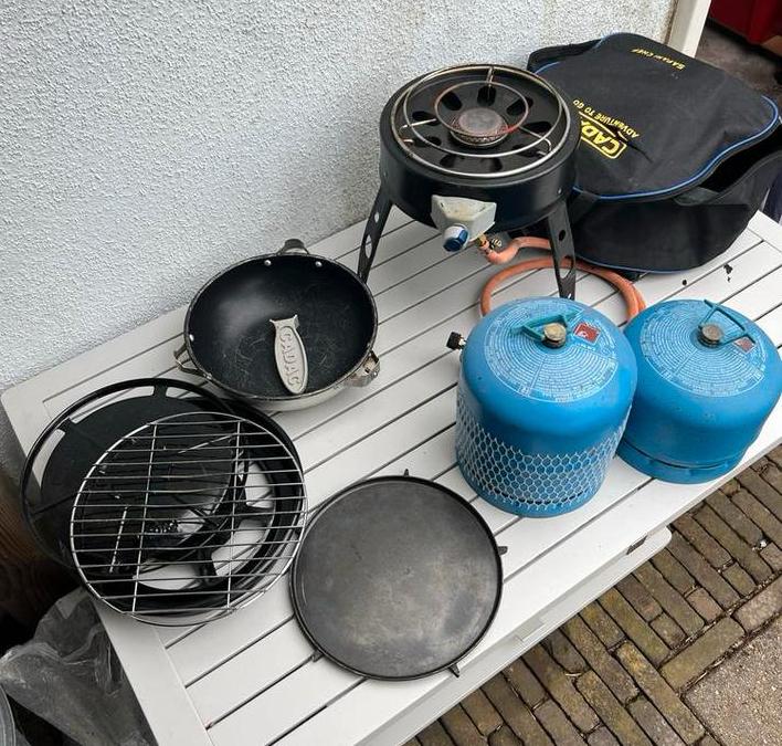 Cadac Safari Chef met gasflessen (1.8 en 2.75kg), Tuin en Terras, Gasbarbecues, Ophalen, Zo goed als nieuw