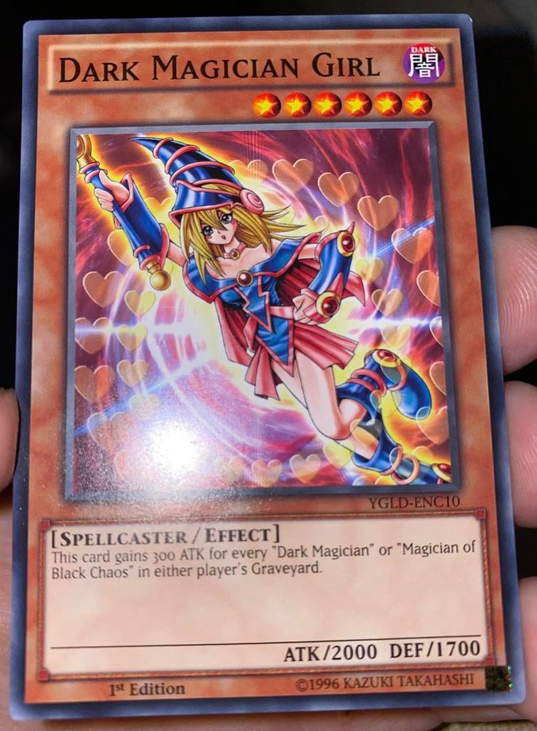 Yu-Gi-Oh! Dark Magician Girl YGLD 1st Edition !, Hobby en Vrije tijd, Verzamelkaartspellen | Yu-gi-Oh!, Ophalen of Verzenden, Zo goed als nieuw