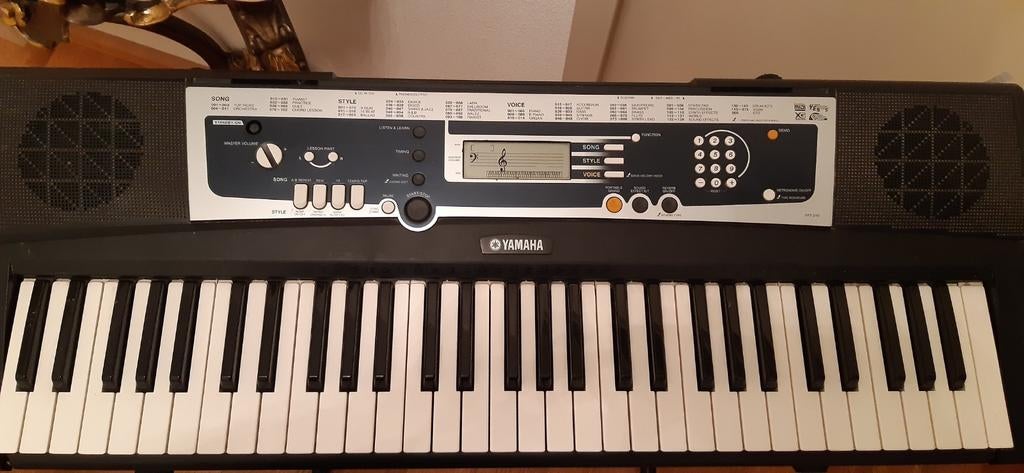 Yamaha ypt 210, Muziek en Instrumenten, Keyboards, Ophalen of Verzenden, Gebruikt, 61 toetsen, Yamaha