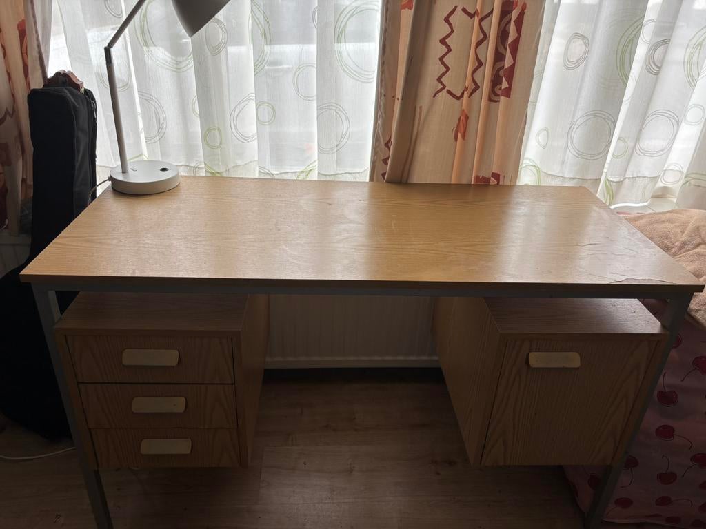 Bureau gratis ophalen, Ophalen, Met lades, Gebruikt, Hout
