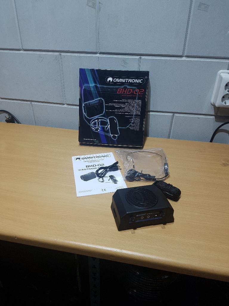 Omnitronic BHD02 headset / speaker / versterker, Ophalen of Verzenden, Nieuw, Minder dan 60 watt, Overige merken