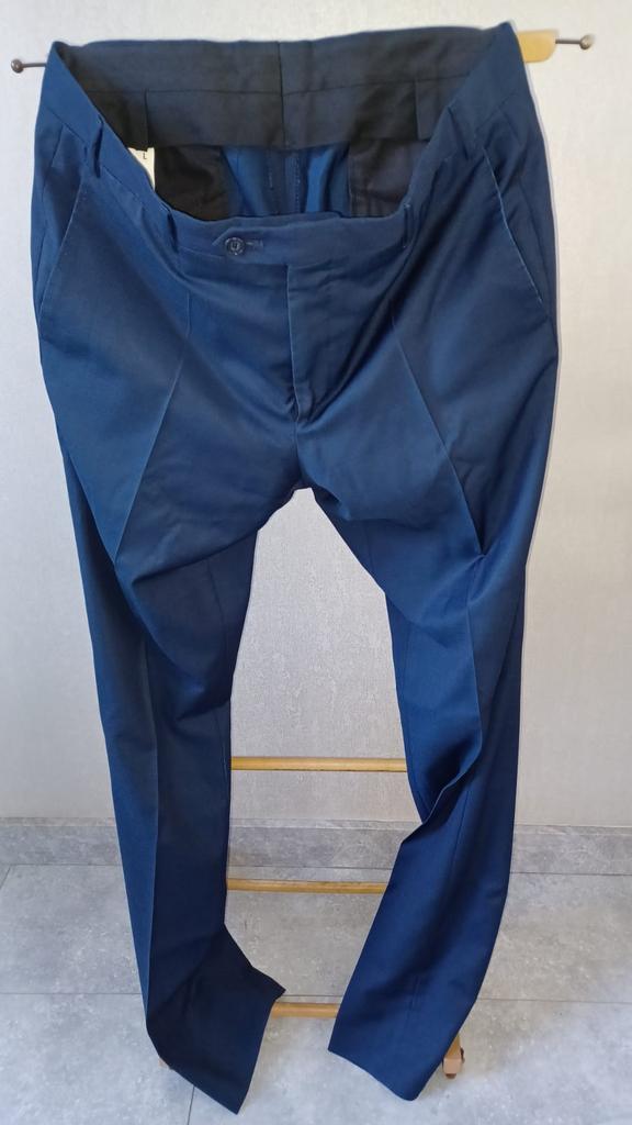 Corneliani pantalon maat 94L 100% wol kleine beschadigingen, Corneliani, Overige maten, Gedragen, Verzenden