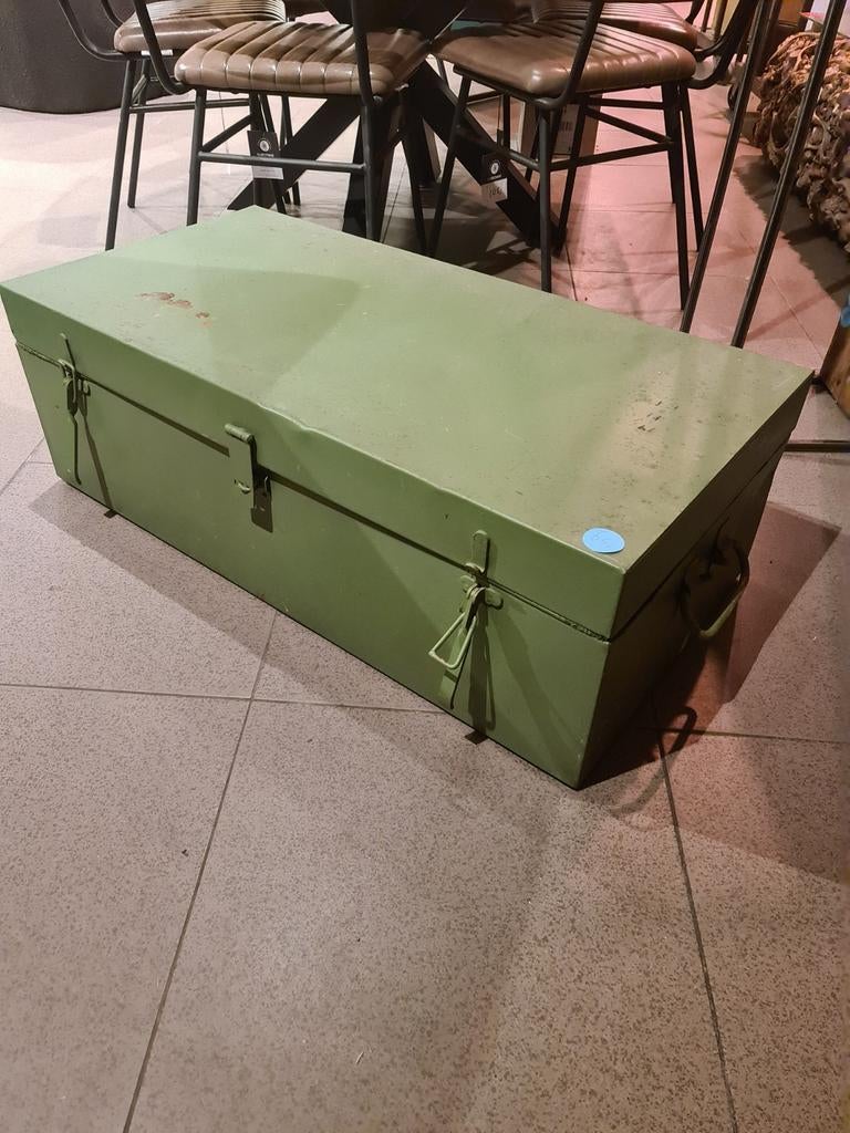 Oude groen metalen kist 92x46x31cm €50, Huis en Inrichting, Woonaccessoires | Kisten, Ophalen, 50 tot 100 cm, ., Zo goed als nieuw