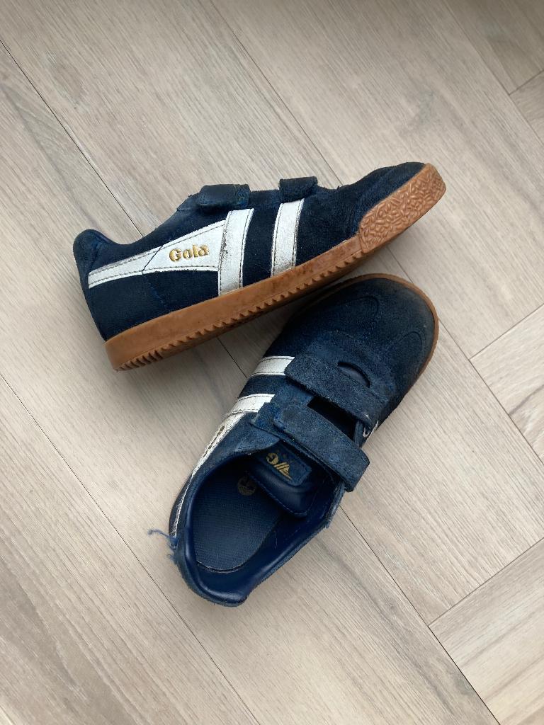 Kinderschoenen met 31, Kinderen en Baby's, Kinderkleding | Schoenen en Sokken, Schoenen, Ophalen of Verzenden, Zo goed als nieuw