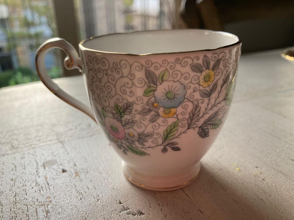 Royal Grafton kopje, Verzamelen, Ophalen, Zo goed als nieuw, Porselein, Kop en/of schotel