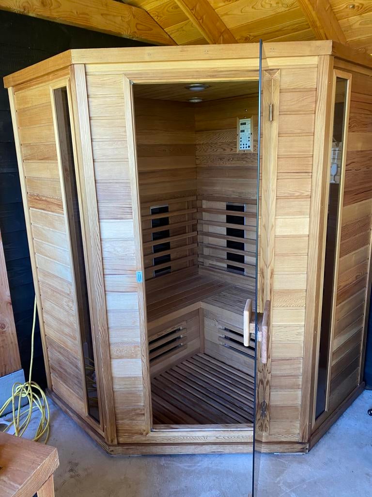 3a4 persoons IR sauna met radio red ceder, Sport en Fitness, Sauna, Ophalen, Zo goed als nieuw, Complete sauna
