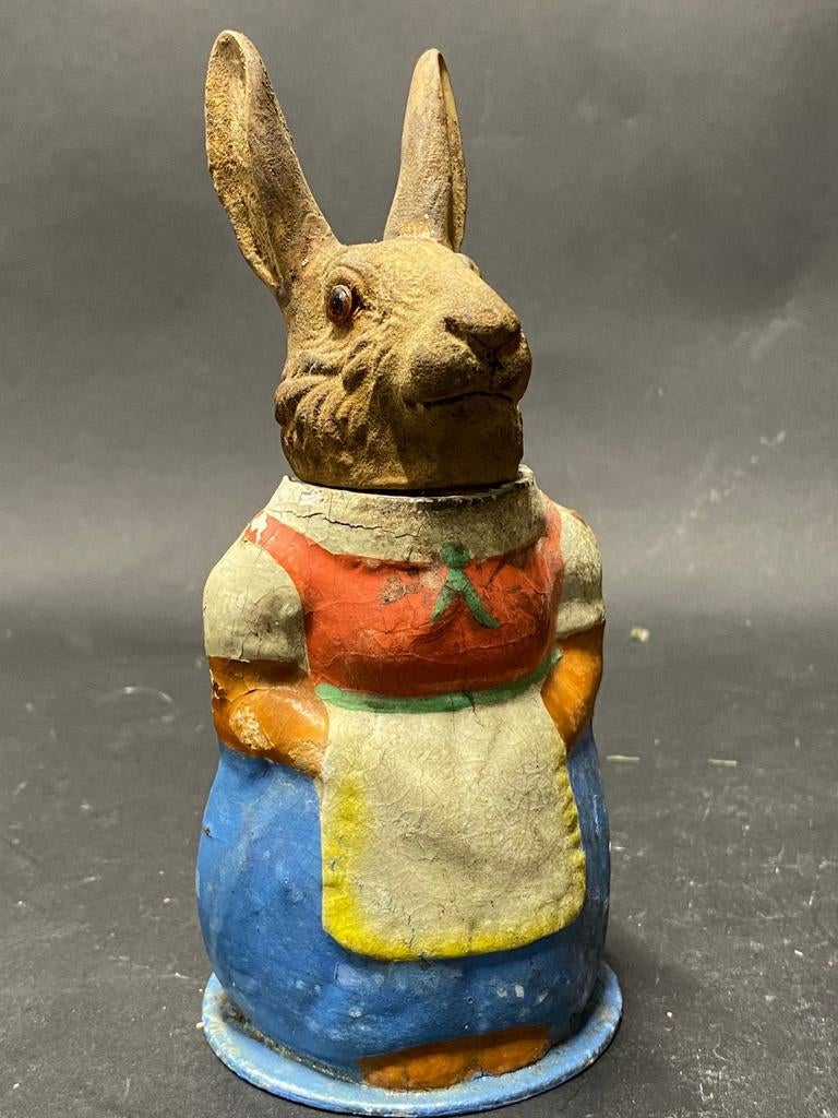 Zeer vroege candy container paashaas, Verzenden