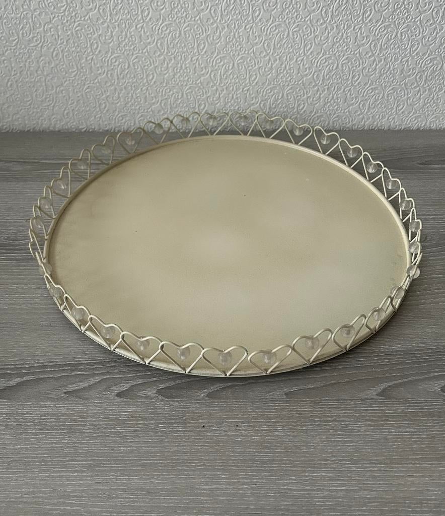 Crèmekleurig decoratief dienblad met hartjes, Huis en Inrichting, Woonaccessoires | Dienbladen, Ophalen of Verzenden, Gebruikt