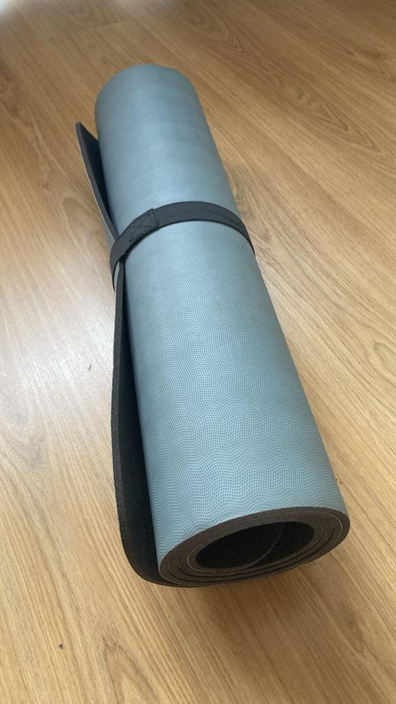 Yogamat grijs, Ophalen of Verzenden, Gebruikt, Yogamat