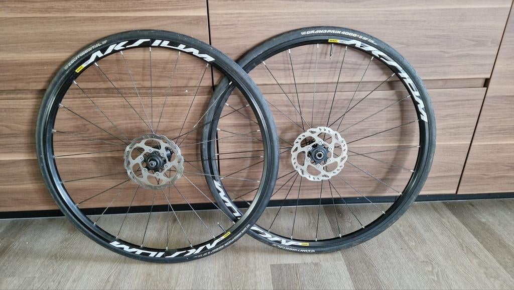 Mavic Aksium Disc wielen met Continental SII banden, Gebruikt, Aluminium, Mavic, Racefiets