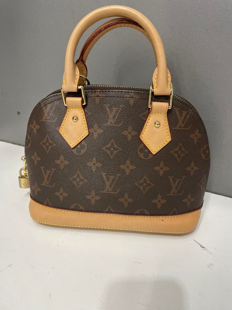 Louis Vuitton Alma BB tas, Sieraden, Tassen en Uiterlijk, Tassen | Damestassen, Ophalen of Verzenden, Zo goed als nieuw