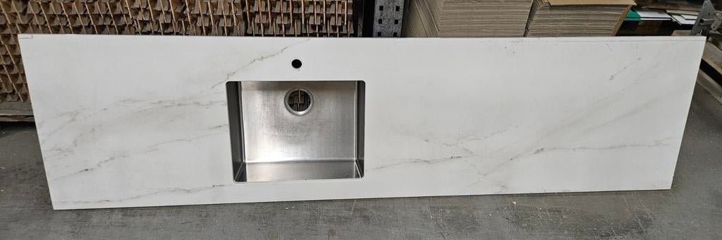 Kitchen worktop with a sink. Perfect for outdoor aswell, Ophalen, 25 tot 50 cm, 50 tot 100 cm, Minder dan 100 cm