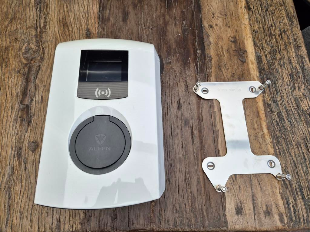 Alfen laadunit laadpaal proline 3f 22kw. NIEUWSTAAT, Auto diversen, Laadpalen, Laadpaal, Ophalen of Verzenden