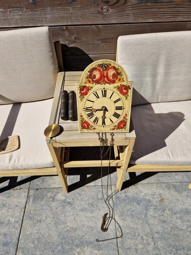 Zwarte Woud Schildklok met 2 Gewichten en Klepel, Ophalen