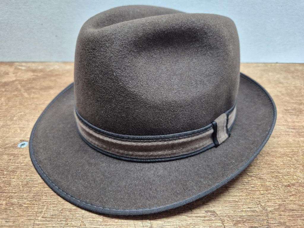 Loyd vilten hoed, nieuwstaat! bruin, maat 55 (small), Hoed, Loyd, Ophalen of Verzenden, 57 cm (M, 7⅛ inch) of minder