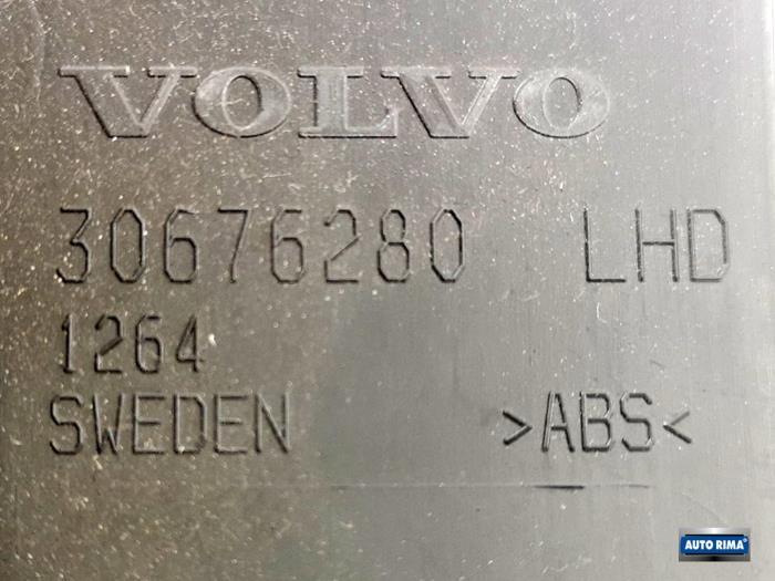 Dashboardkastje van een Volvo V70, Auto-onderdelen, Gebruikt, -, -, Ophalen of Verzenden