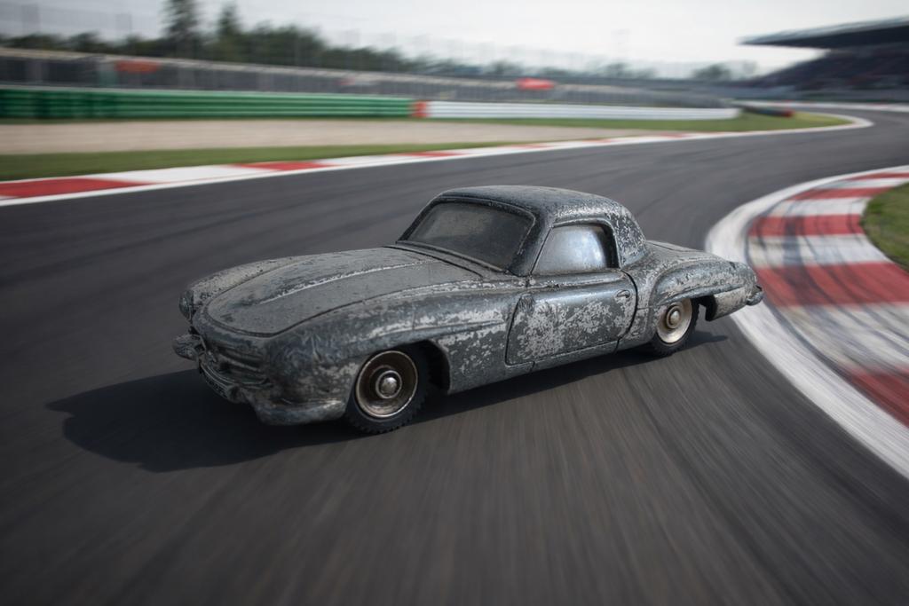 Mercedes 190SL, Hobby en Vrije tijd, Modelauto's | 1:43, Ophalen of Verzenden, Zo goed als nieuw, Auto, Dinky Toys