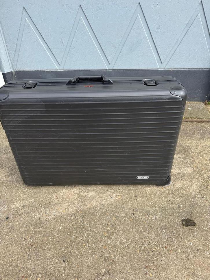 Rimowa koffer zonder sleutel - Zwart, Gebruikt, Sieraden, Tassen en Uiterlijk, Koffers, Gebruikt, Hard kunststof, 70 cm of meer