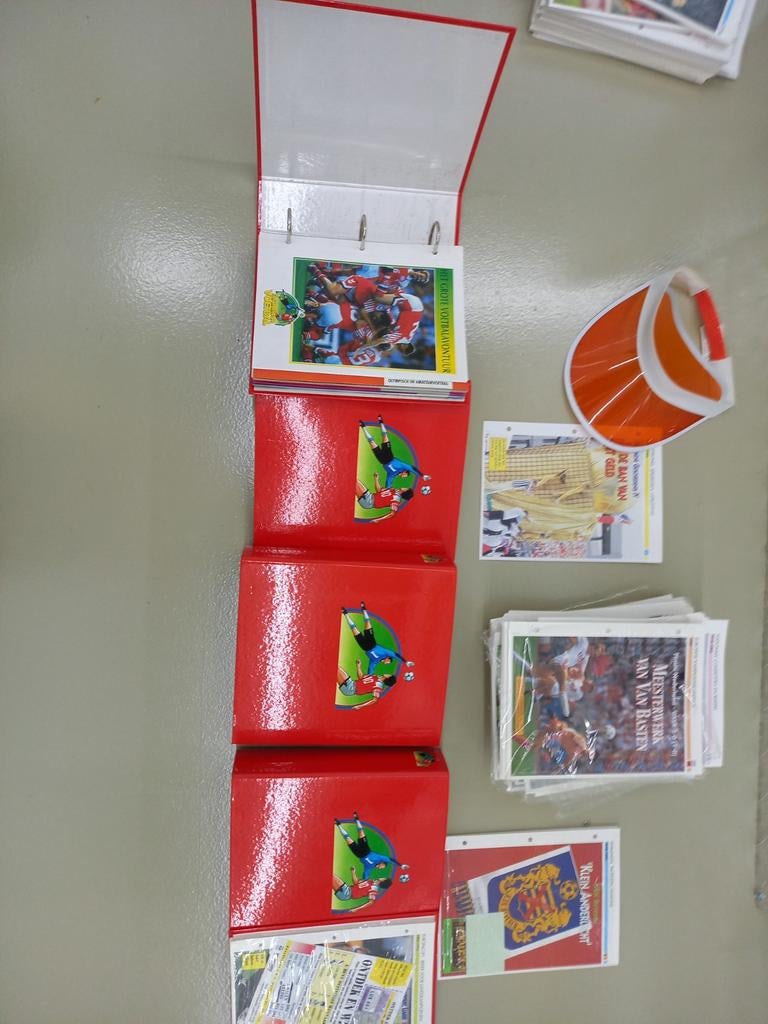 ATLAS Voetbalplaatjes Albums en Losse Plaatjes, Ophalen of Verzenden